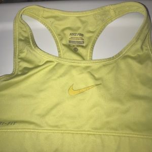 Nike Sports bra. XS. Dri-fit material. Yellow.